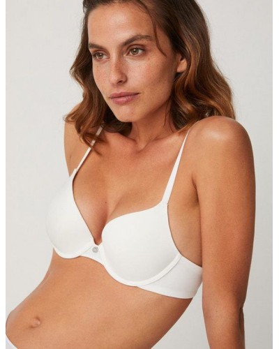 SOUTIEN-GORGE PIGEONNANT YSABEL MORA